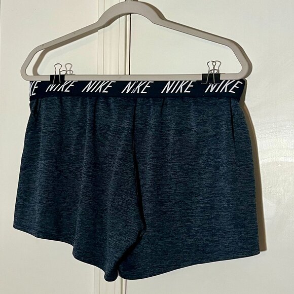 Nike Women’s Plus Flex Attack Training Shorts – Size XL - Picture 4 of 5
